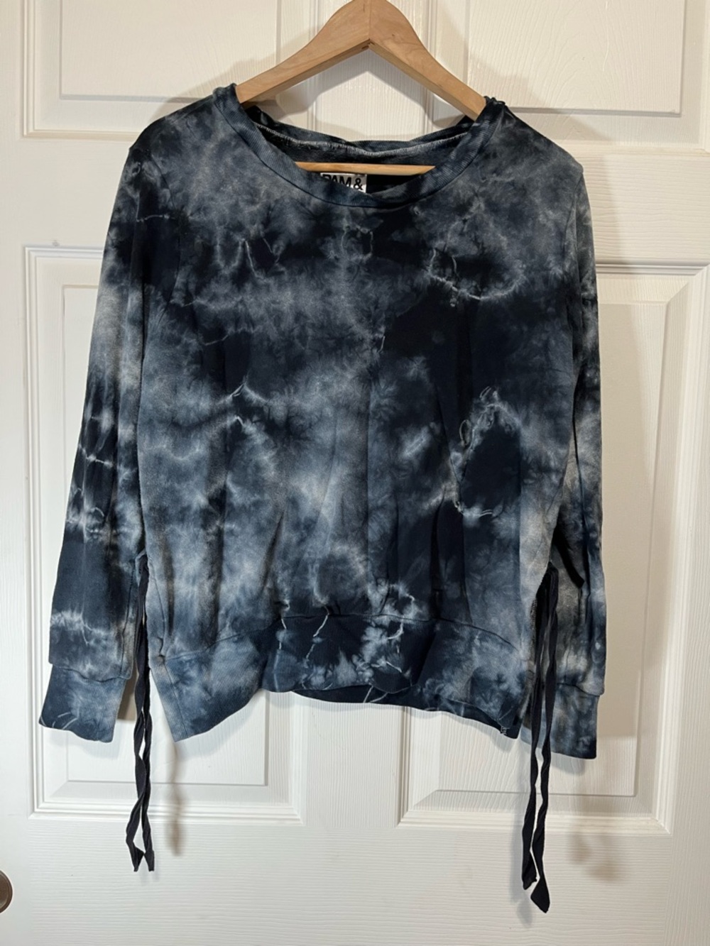 Pam & Gela Black and White Tie-Dye Side Tie Sweatshirt